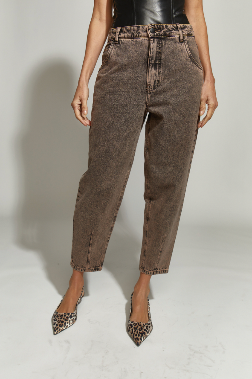 PANTALON JOGGER NEGRO GUINDADO