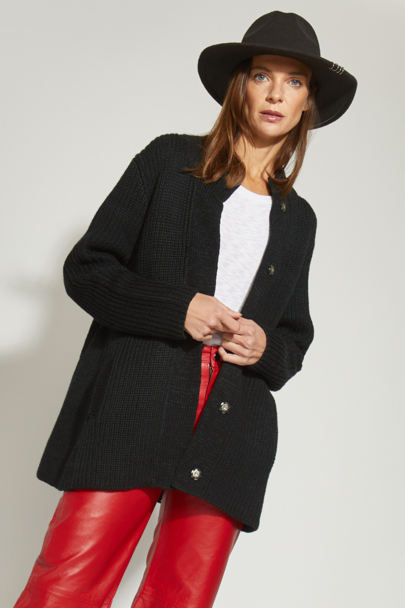 ABRIGO DE AlPACA/ LANA CARDIGAN BROCHES NEGRO