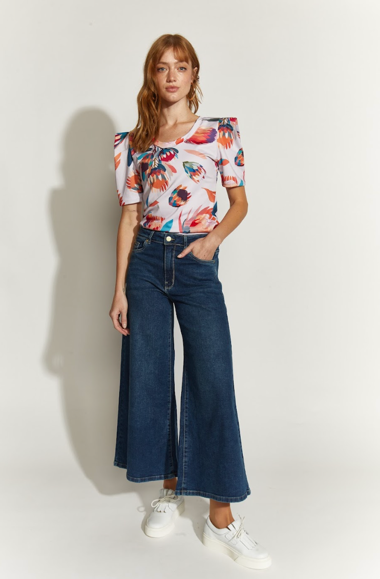 POLERA AMALIA MANGA LARGA BLANCO TULIPANES COLORES