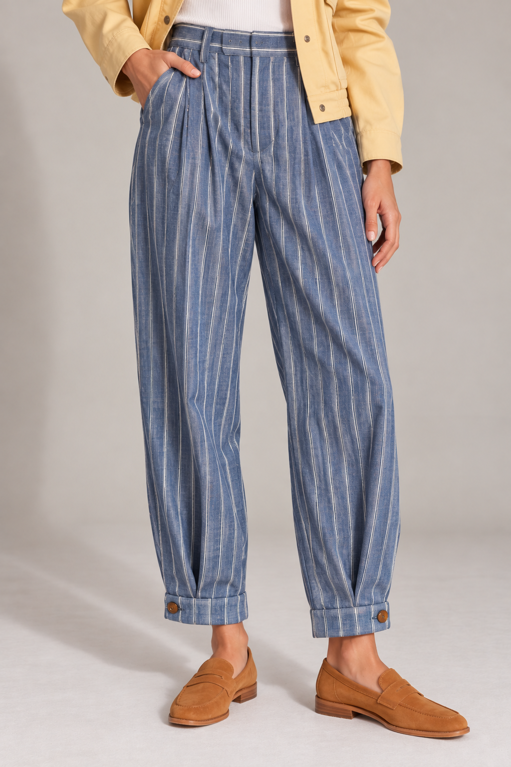 PANTALÓN PINZAS TENCEL AZUL RAYAS BLANCAS