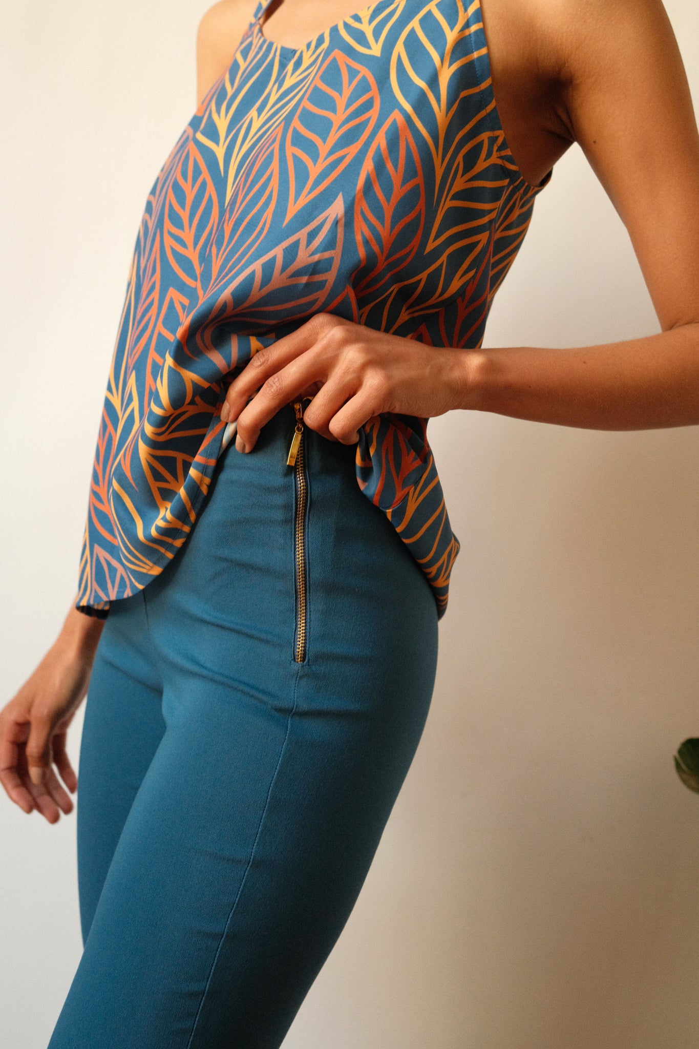 PANTALON ELASTICADO ANDREA AZUL