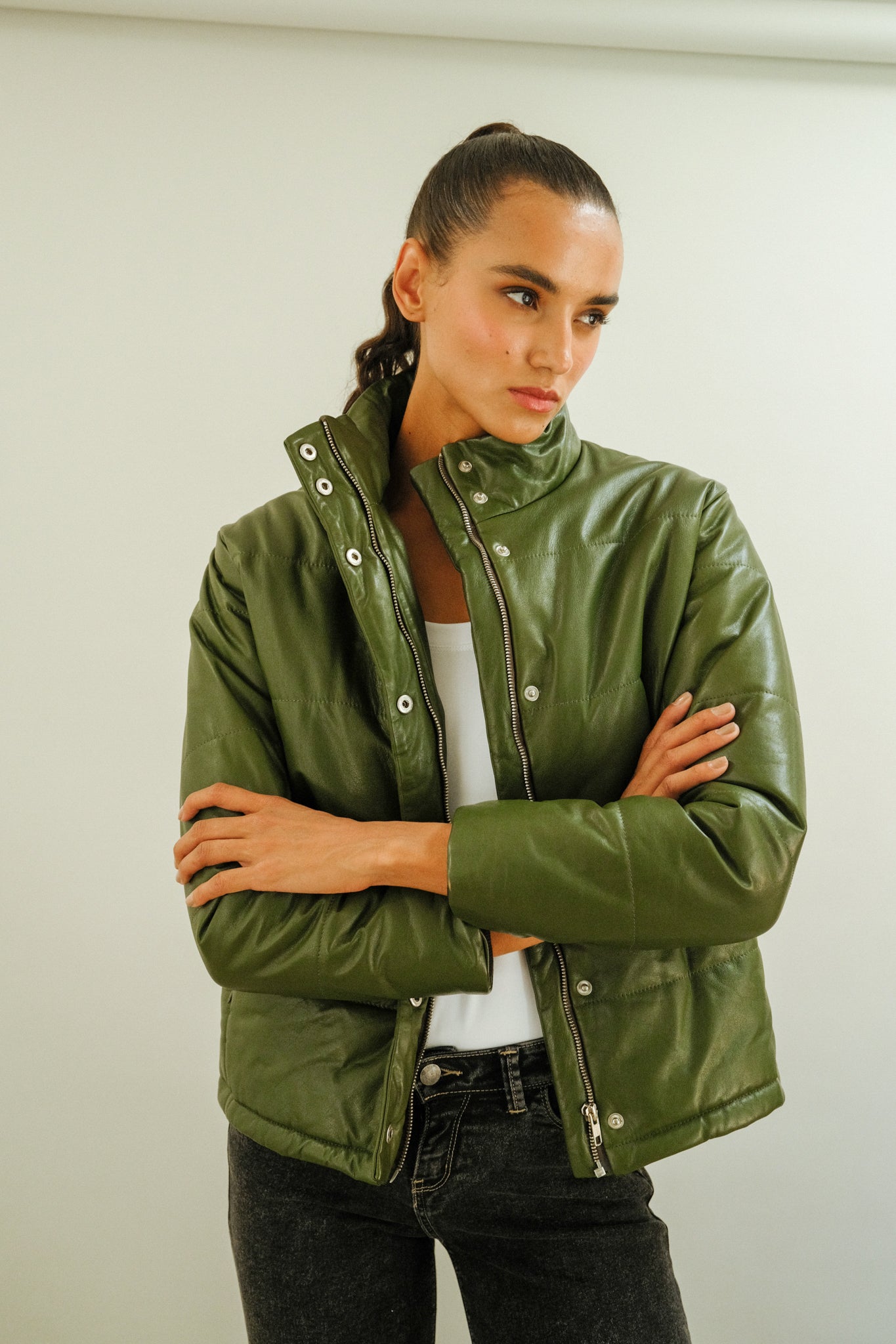 PARKA DE CUERO FLORENCIA VERDE OLIVA