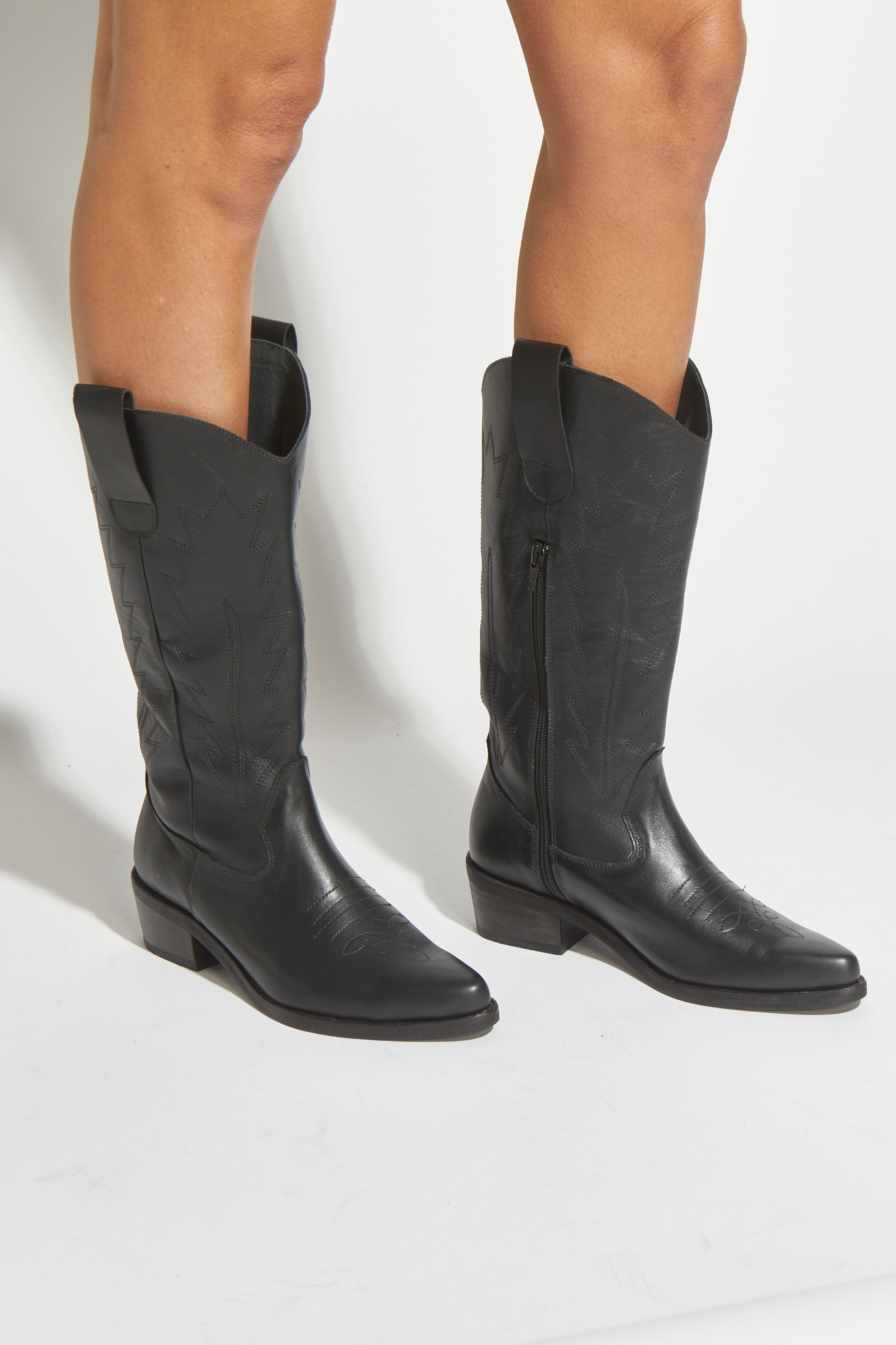 BOTA MANUELA VAQUERA NEGRO