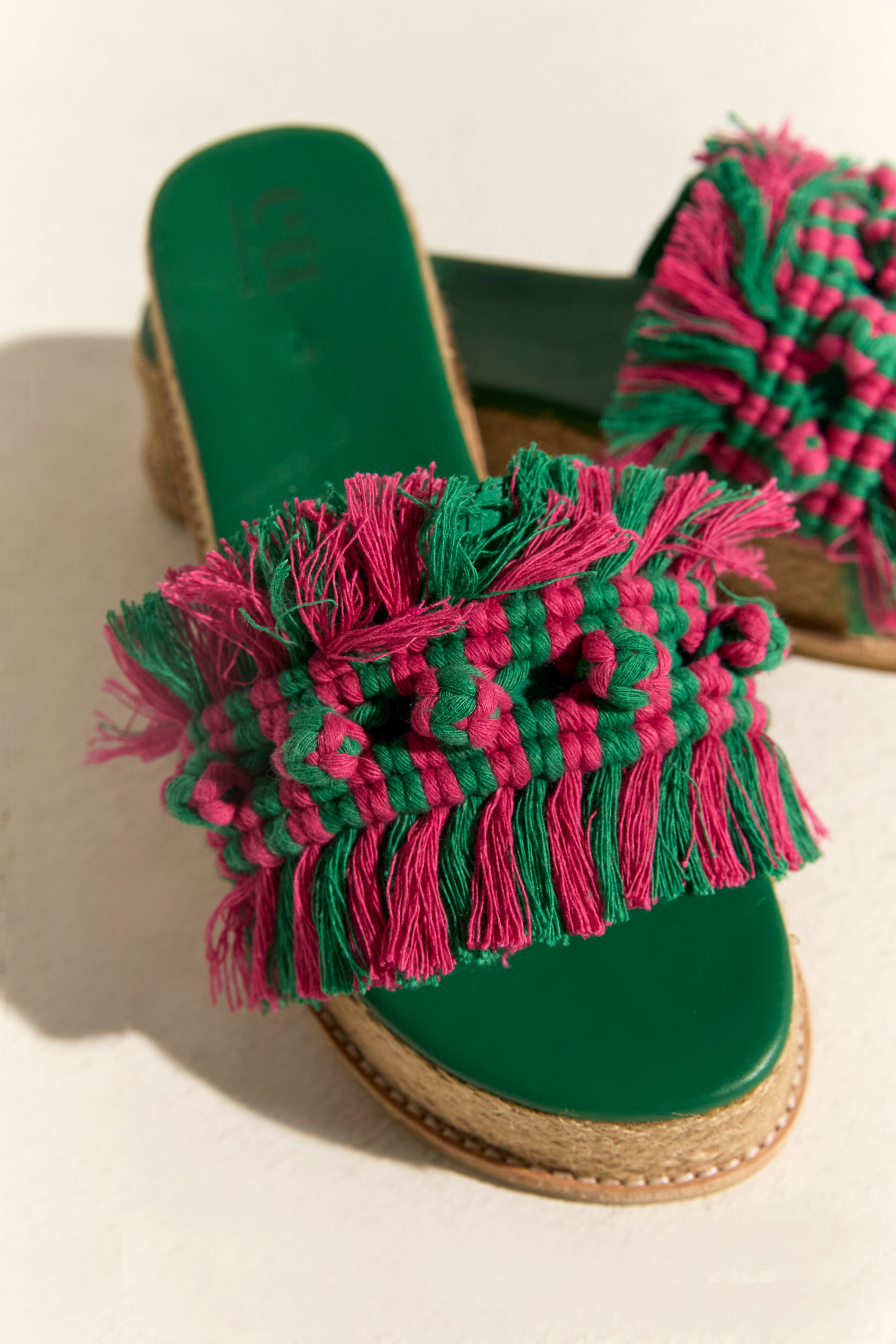 CHALA TEJIDA VERDE/FUCSIA