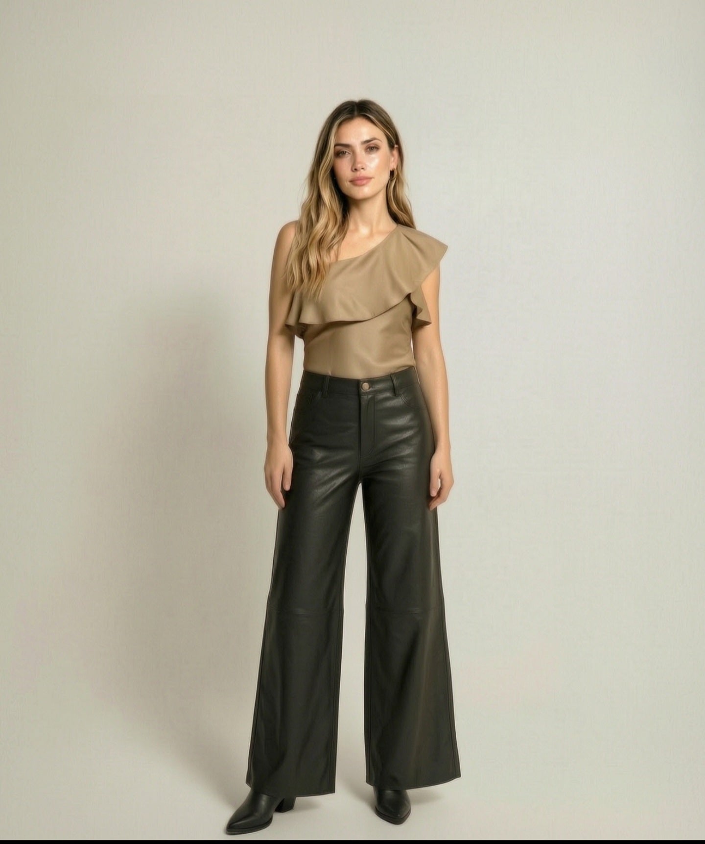PANTALÓN CUERO CARLA NEGRO