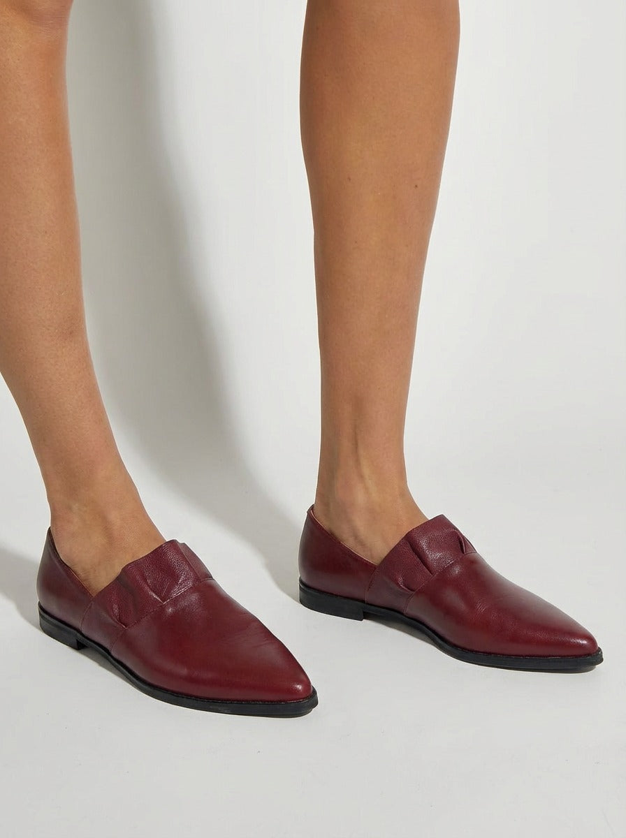 ZAPATO SARA VUELOS PLANOS BURDEO