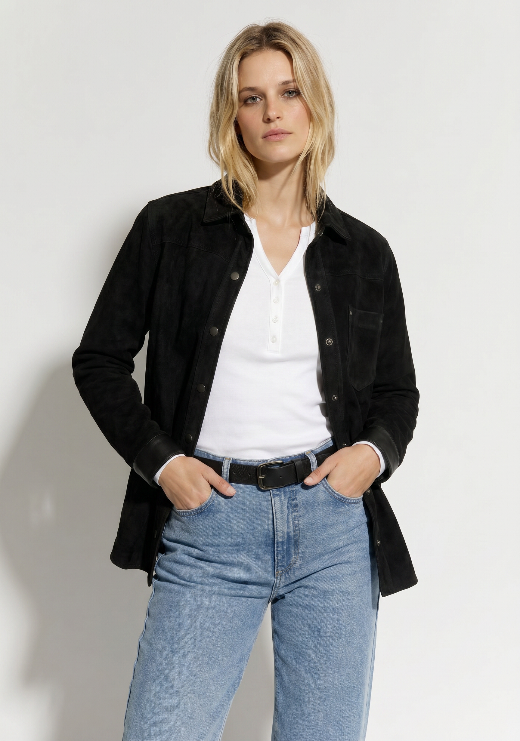 CHAQUETA DE GAMUZA JIMENA NEGRA