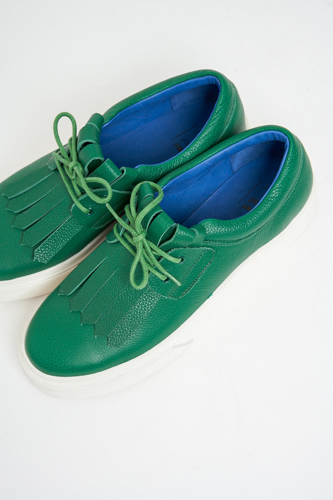ZAPATILLA CUERO VERDE